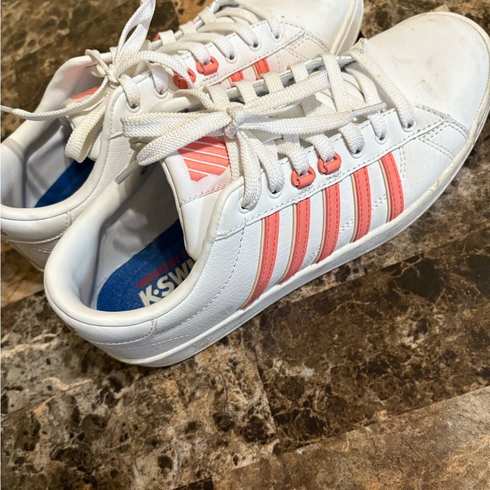 K-Swiss Women's Athletic Shoes - White and Pink